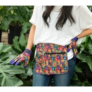 New Laurel Burch Adjustable Garden Apron FelineMulti Color Floral Flower Print